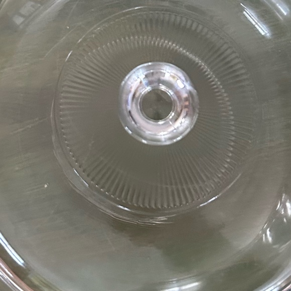 Vintage PYREX 2 Q. Clear Glass 024 Round Casserole Baking Dish W/Lid - Picture 3 of 4